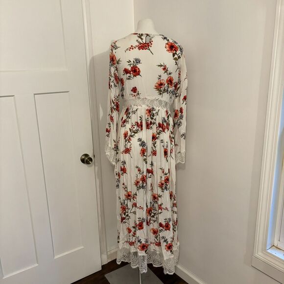 Forever 21 size Medium Floral Lace Stevie Nicks Boho Floral Kimono Duster - Picture 2 of 9